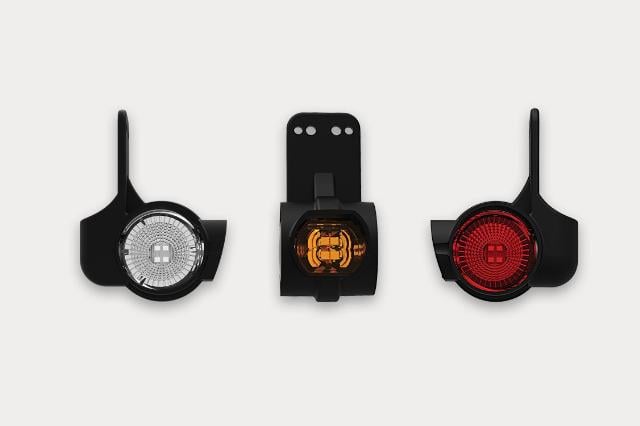 Luz de Posição LED em Borracha Omega com 3 Funções