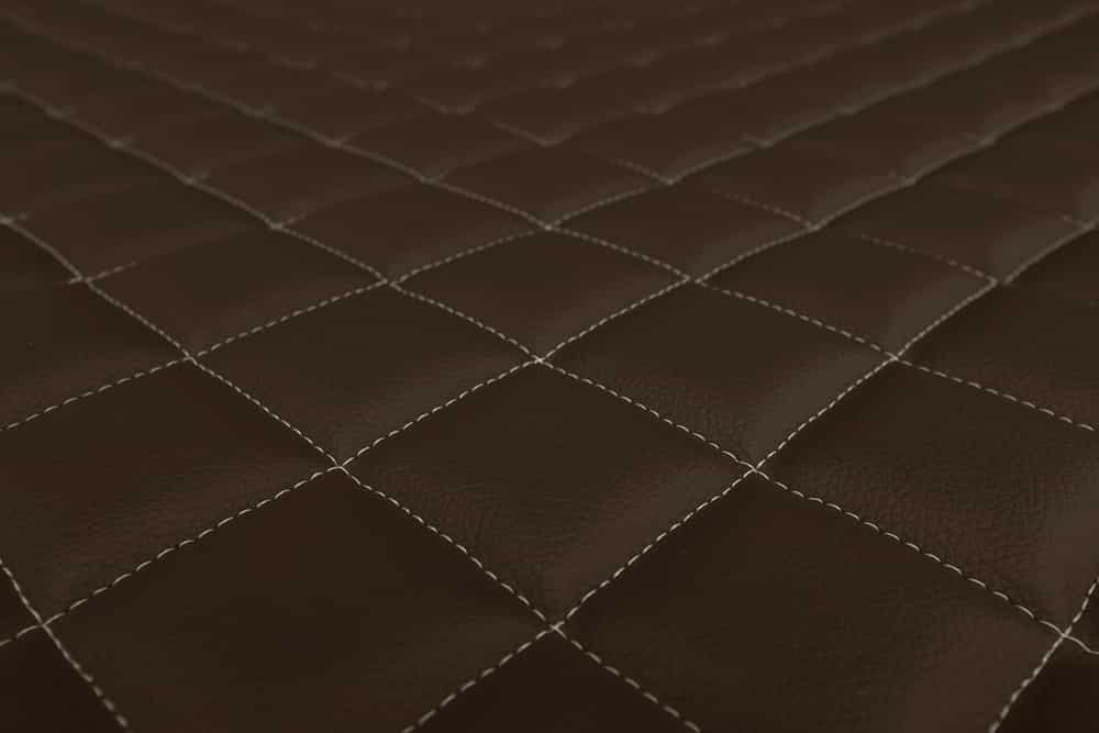 Prošiveni umjetni kožni tepih za Renault T s tunelom motora (od 2014.)