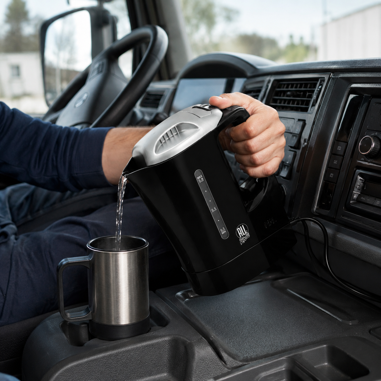 Car Kettle 24V 0.8L 300W with Holder Automatic Shut Off