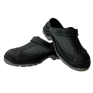 Safety Clogs with Steel Toe Cap and Oil Resistant Sole